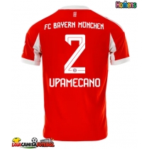 Camisa de Futebol Bayern Munich Dayot Upamecano #2 Equipamento Principal 2025-26 Manga Curta